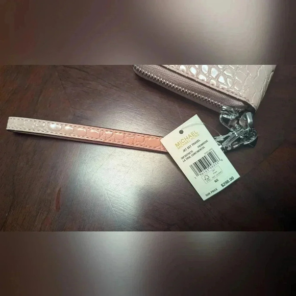 NWT Michael Kors Jet Set Travel Large Continental Wallet Embossed Primrose Pink - Picture 6 of 13